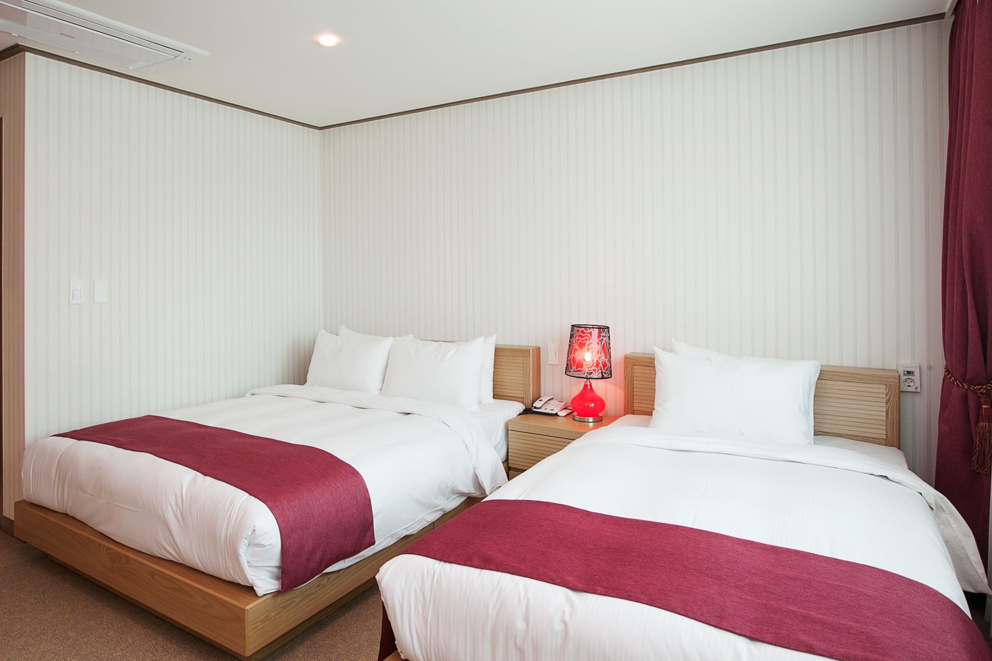 Hotel California Seogwipo Extérieur photo